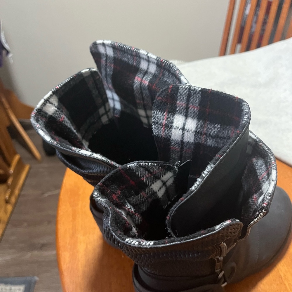 Jellypop Black Ankle Booties with Buckle Detail - Picture 3 of 7